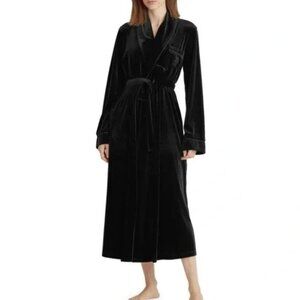 NWT LRL 50" Long Velvet Logo Crest Shawl Collar Robe M Black Velour